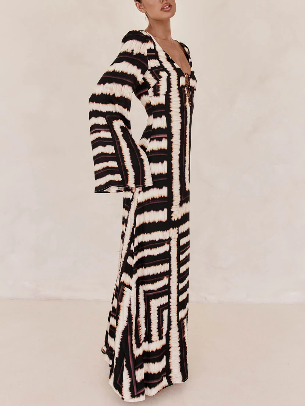 Flattering V-Neckline Unique Printed V Tie Ring Maxi Dress - Image 3
